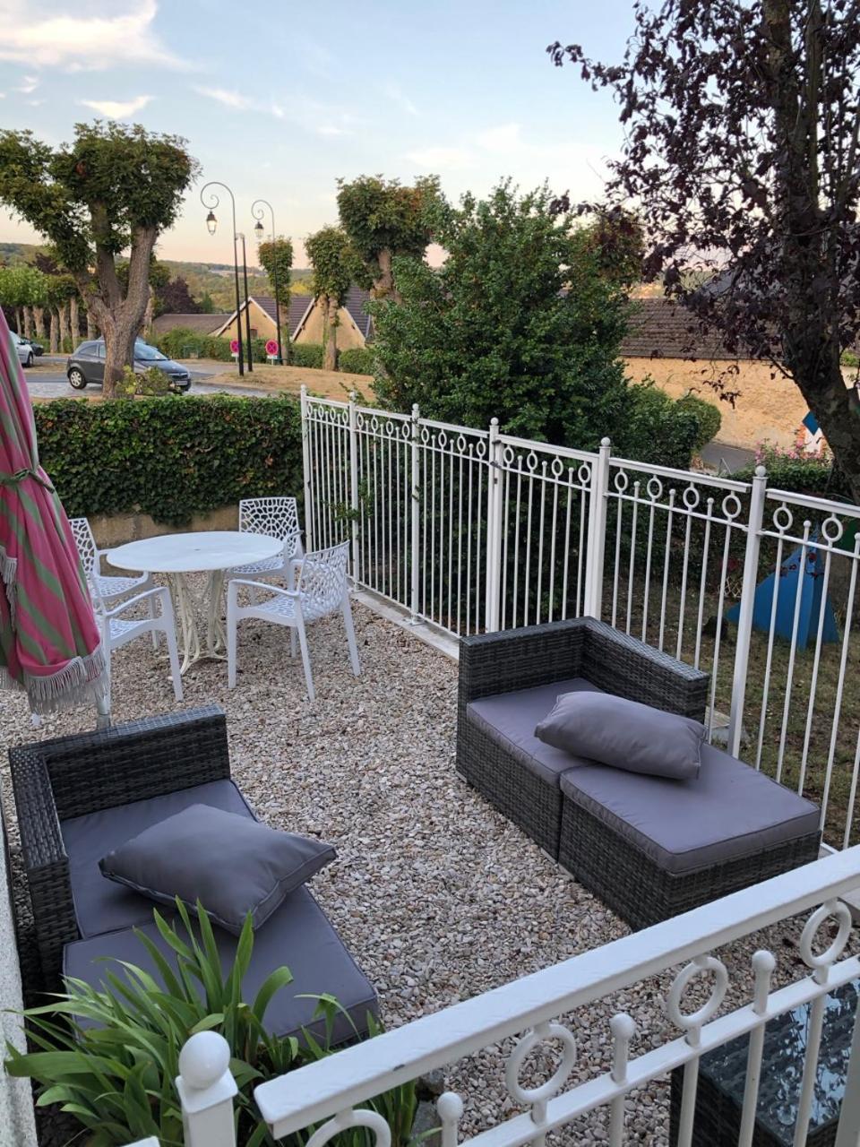 Le Clos Des Moulins 2 Rue Des Cotes De L'Hery No Rue Porte D'En Bas オーヴィエ エクステリア 写真